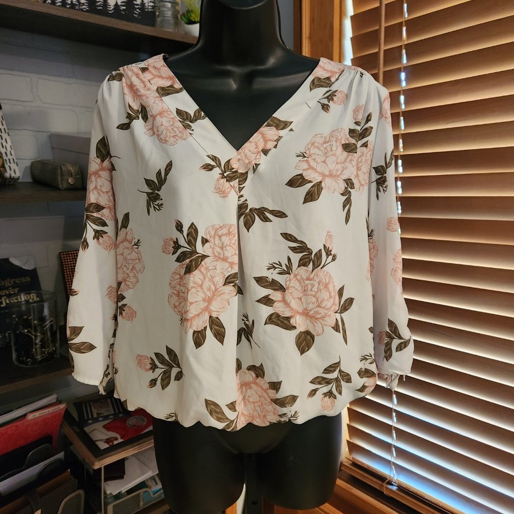 .Floral Boho Lightweight Blouse